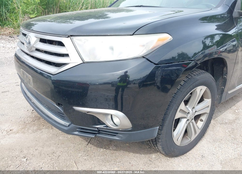 2011 TOYOTA HIGHLANDER LIMITED V6 VIN: 5TDDK3EH6BS043849