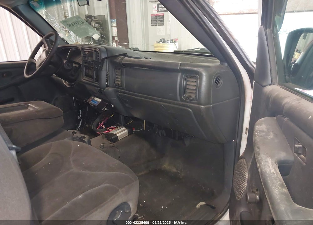 2002 GMC SIERRA 2500 SL VIN: 1GDHC24U52E123393