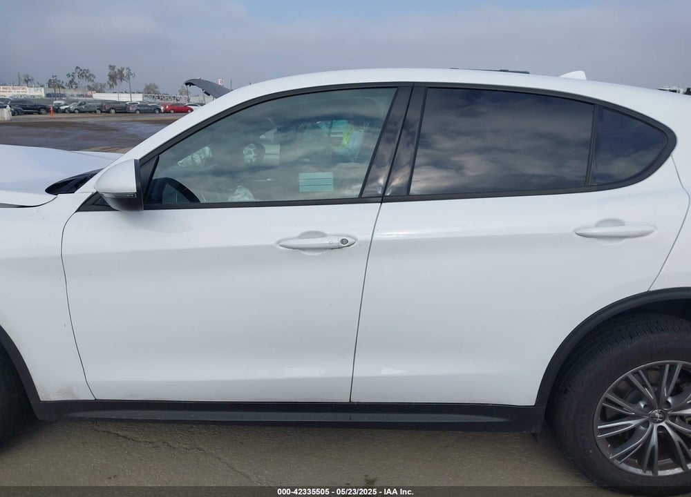 2023 ALFA ROMEO STELVIO VIN: ZASPAJAN1P7D53724