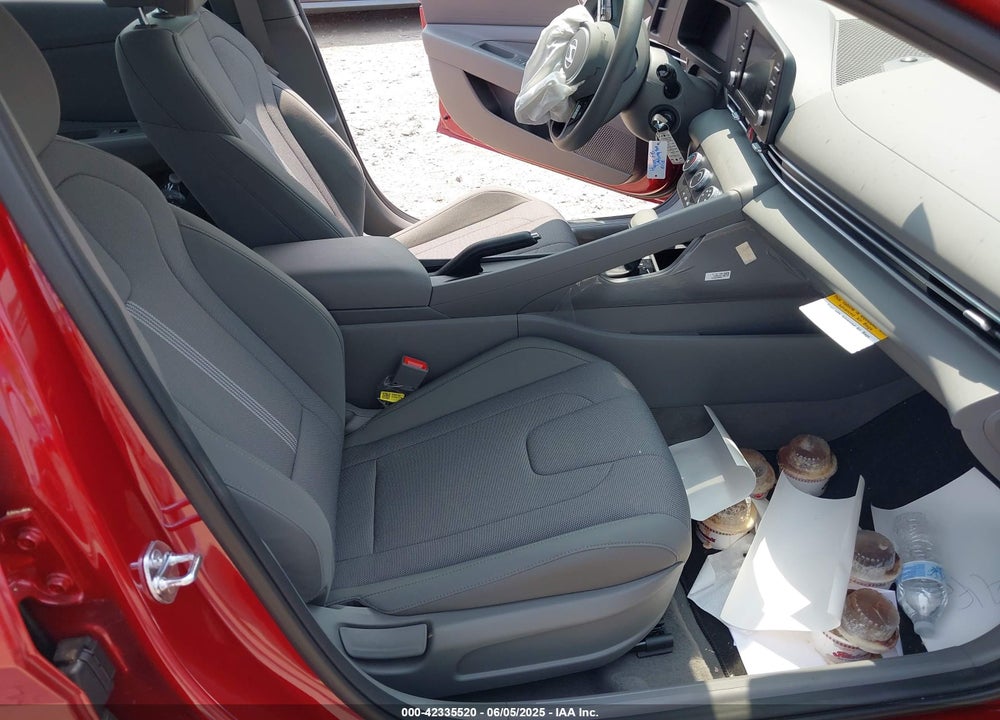 2024 HYUNDAI ELANTRA SE VIN: KMHLL4DG7RU844685