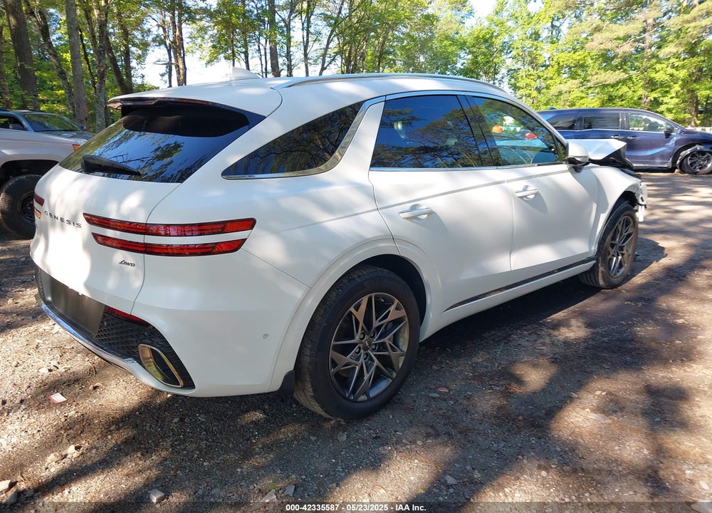 2023 GENESIS GV70 VIN: KMUMADTB9PU098982