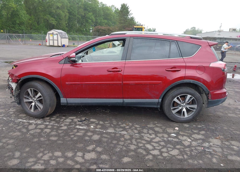 2018 TOYOTA RAV4 VIN: JTMRFREV0JD251819