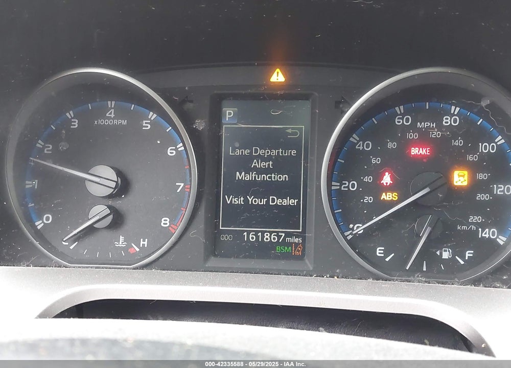 2018 TOYOTA RAV4 VIN: JTMRFREV0JD251819
