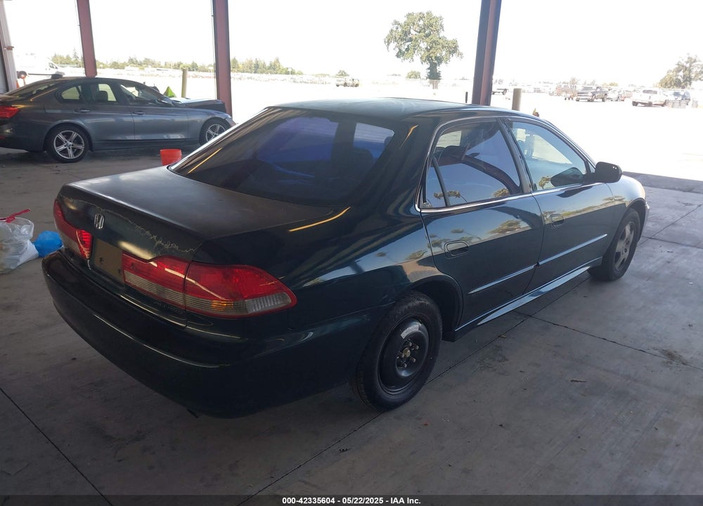 2001 HONDA ACCORD 3.0 EX VIN: 1HGCG16571A042213