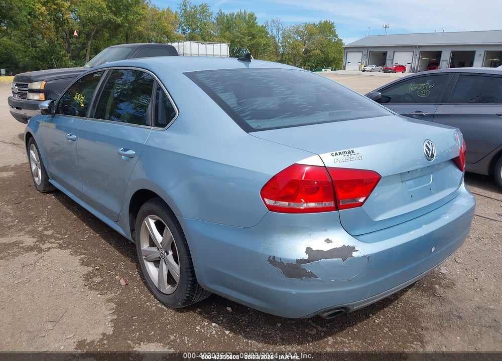 2012 VOLKSWAGEN PASSAT VIN: 1VWBH7A35CC061718
