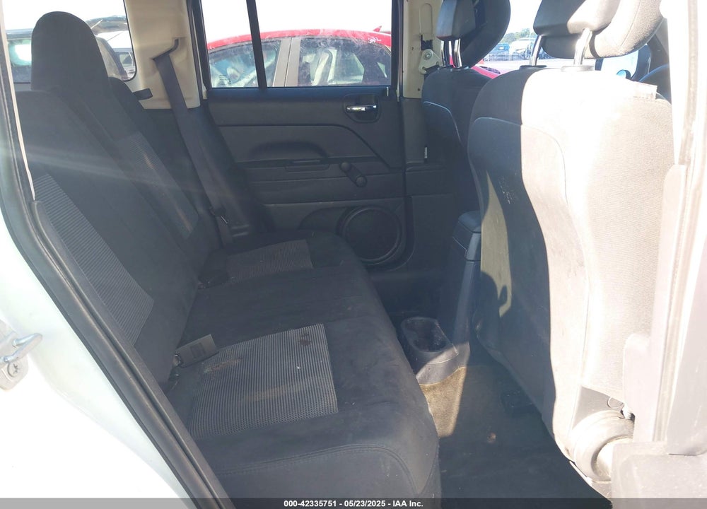 2016 JEEP PATRIOT VIN: 1C4NJPBBXGD774382