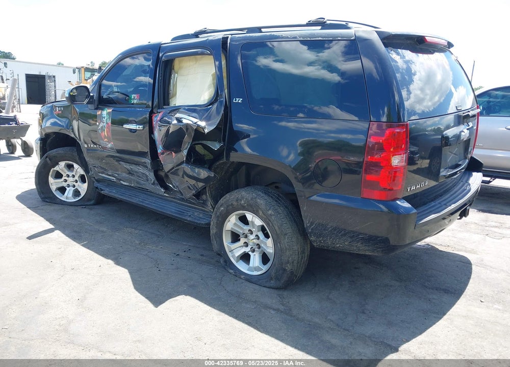2007 CHEVROLET TAHOE LTZ VIN: 1GNFK13037J354144