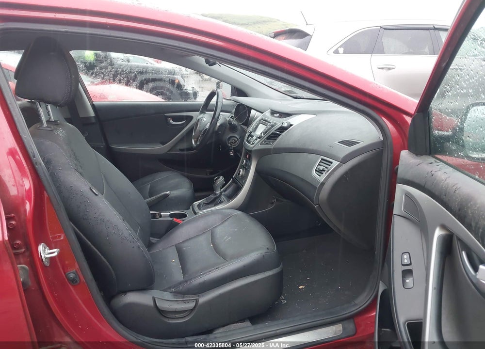 2015 HYUNDAI ELANTRA VIN: 5NPDH4AE7FH641668