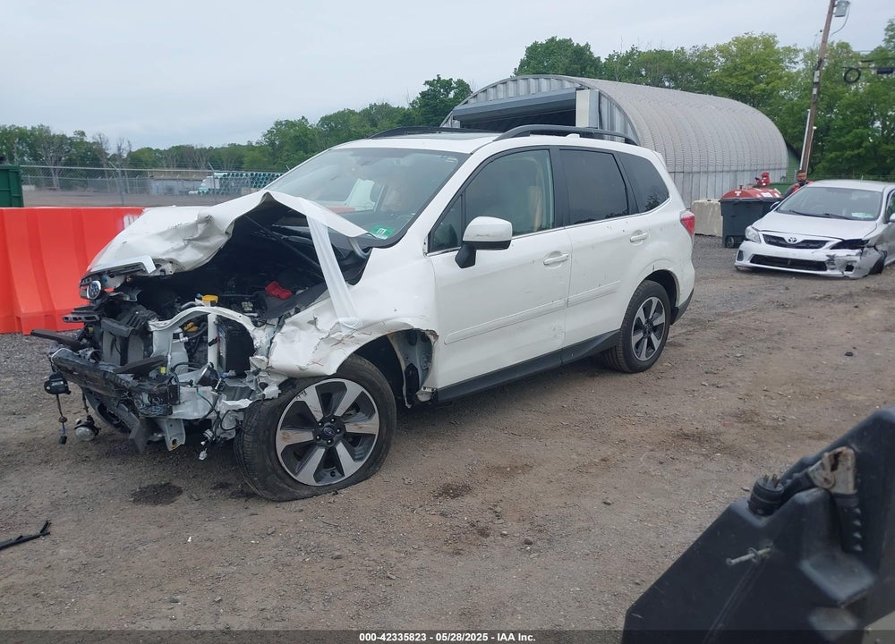 2018 SUBARU FORESTER VIN: JF2SJARC5JH618041