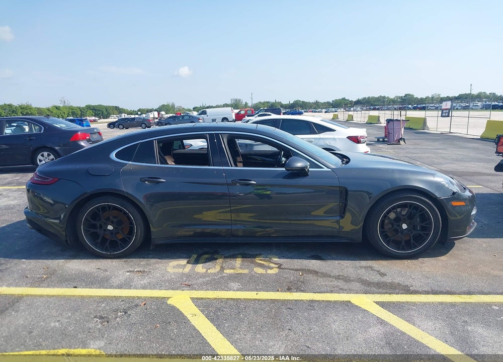 2017 PORSCHE PANAMERA VIN: WP0AB2A74HL122473