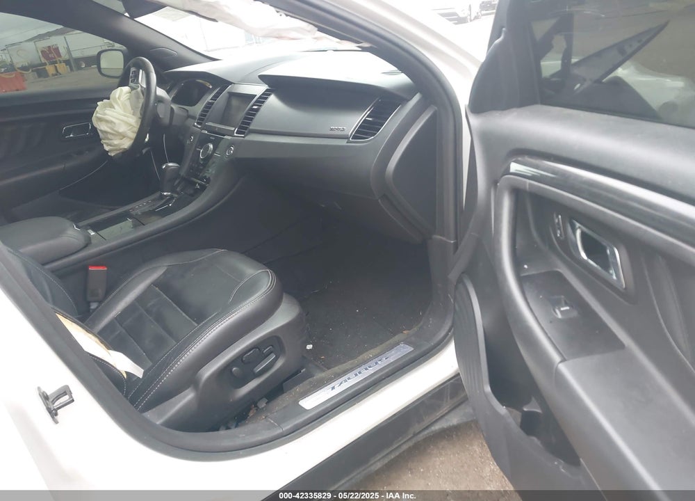 2015 FORD TAURUS VIN: 1FAHP2KTXFG206773