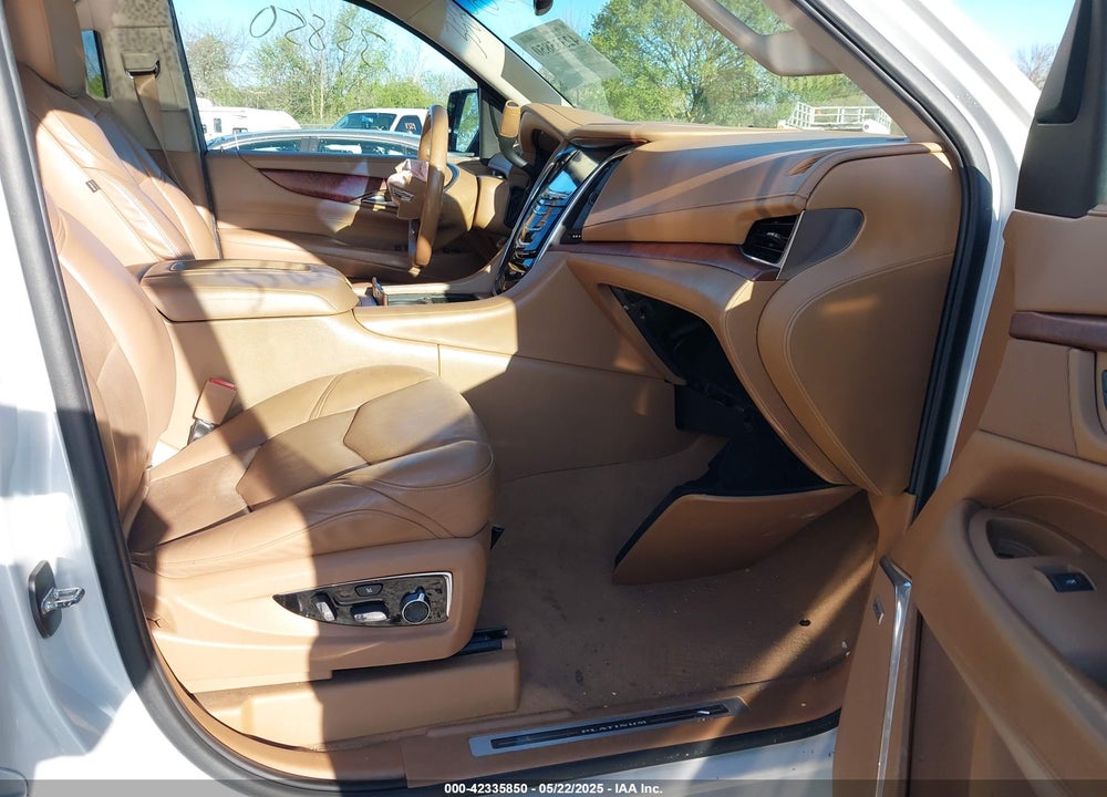 2016 CADILLAC ESCALADE ESV PLATINUM VIN: 1GYS4KKJ6GR257095