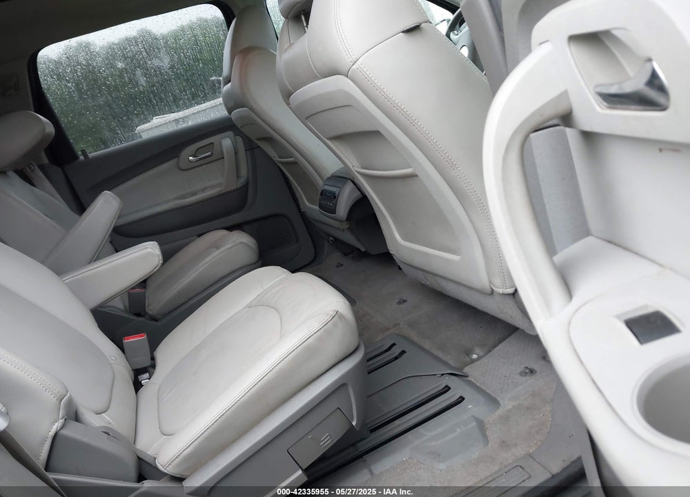 2011 CHEVROLET TRAVERSE VIN: 1GNKRJED6BJ271441