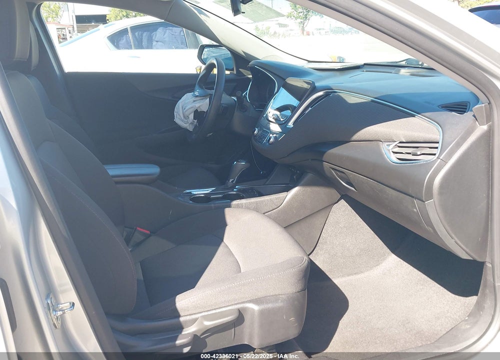 2019 CHEVROLET MALIBU VIN: 1G1ZD5ST3KF108802