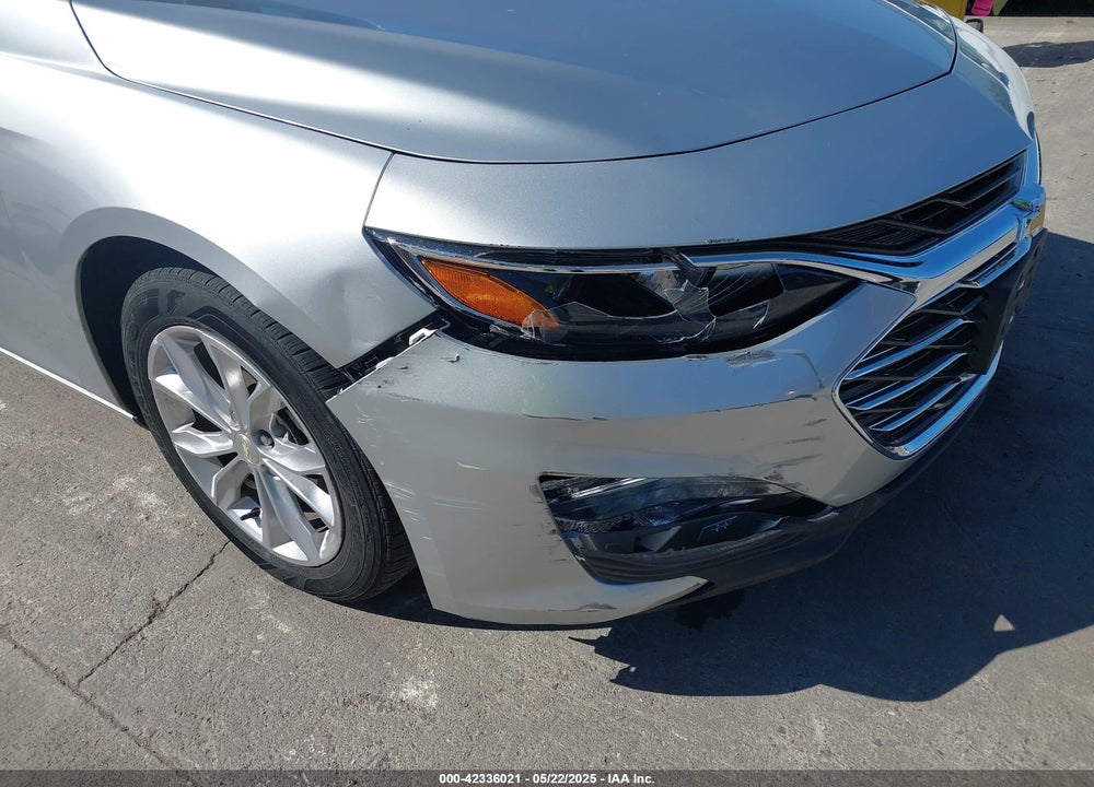 2019 CHEVROLET MALIBU VIN: 1G1ZD5ST3KF108802
