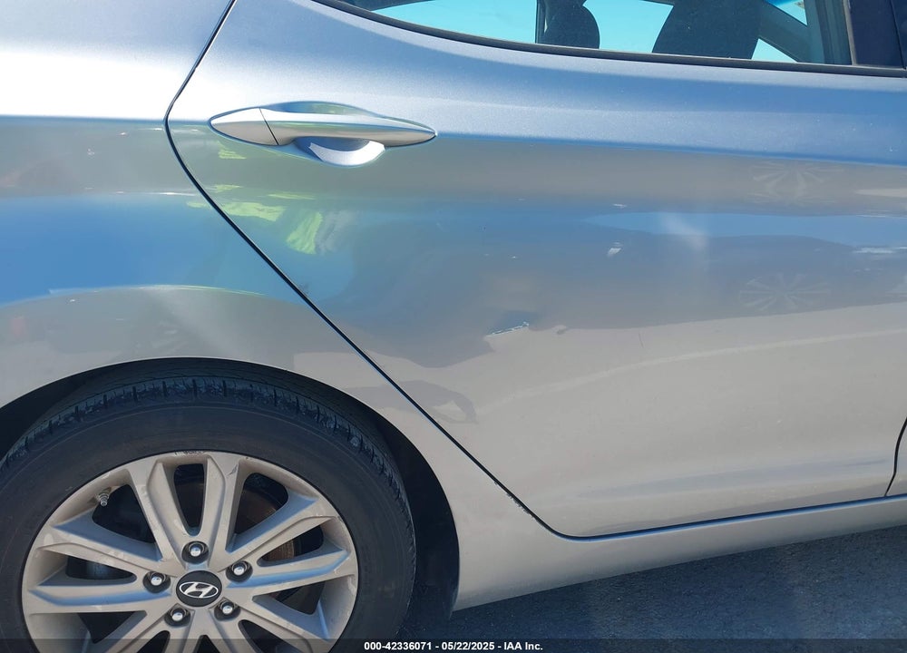 2015 HYUNDAI ELANTRA SE VIN: 5NPDH4AE1FH594301