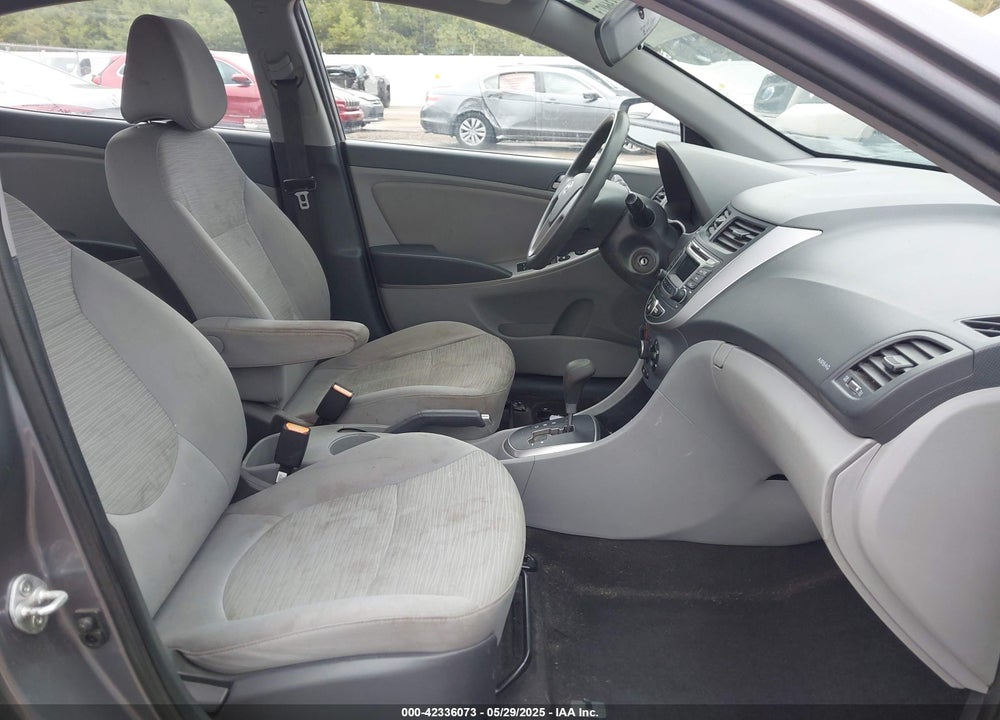 2015 HYUNDAI ACCENT VIN: KMHCT4AE9FU857632