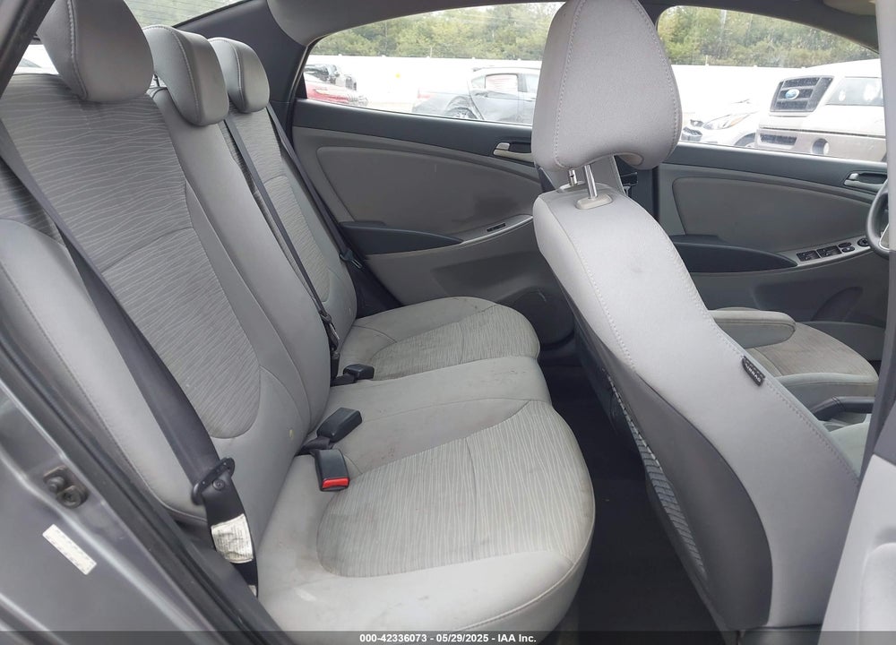 2015 HYUNDAI ACCENT VIN: KMHCT4AE9FU857632