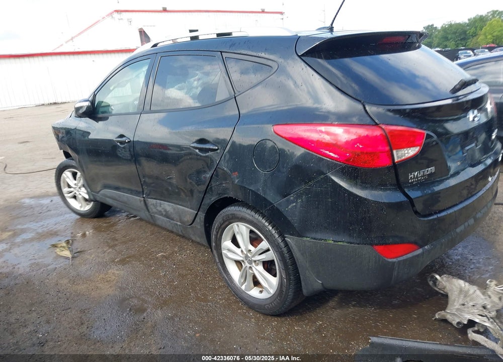 2013 HYUNDAI TUCSON VIN: KM8JUCAC2DU784405