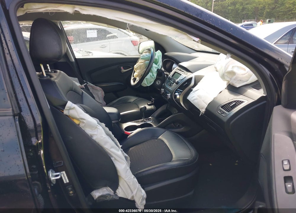 2013 HYUNDAI TUCSON VIN: KM8JUCAC2DU784405