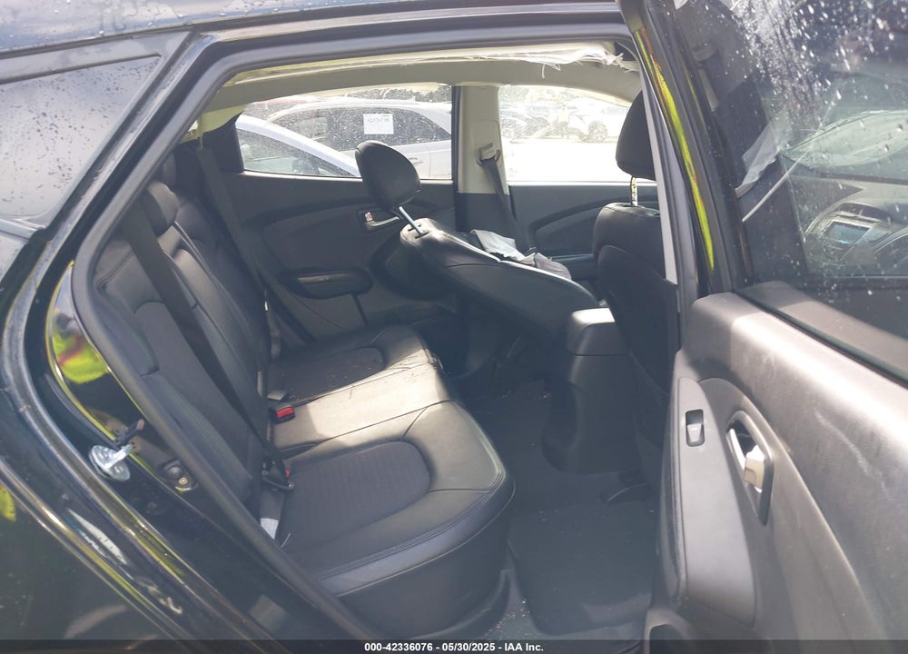 2013 HYUNDAI TUCSON VIN: KM8JUCAC2DU784405
