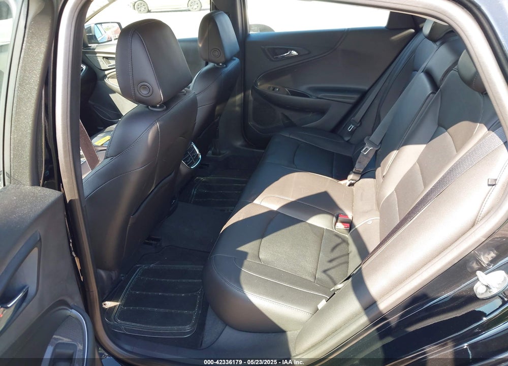 2018 CHEVROLET MALIBU VIN: 1G1ZD5ST2JF186633