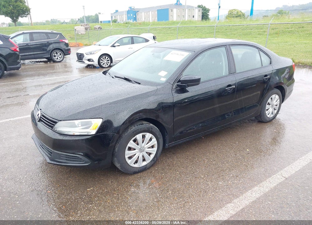 2013 VOLKSWAGEN JETTA 2.0L S VIN: 3VW1K7AJ8DM385984
