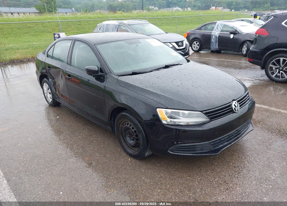2013 VOLKSWAGEN JETTA 2.0L S VIN: 3VW1K7AJ8DM385984