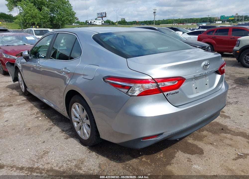2018 TOYOTA CAMRY VIN: 4T1B11HK4JU538899