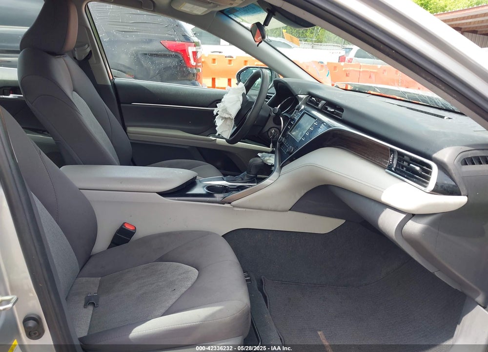 2018 TOYOTA CAMRY VIN: 4T1B11HK4JU538899