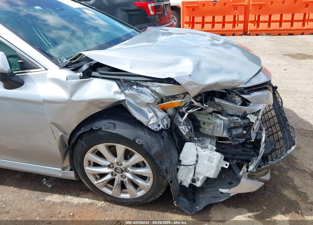 2018 TOYOTA CAMRY VIN: 4T1B11HK4JU538899