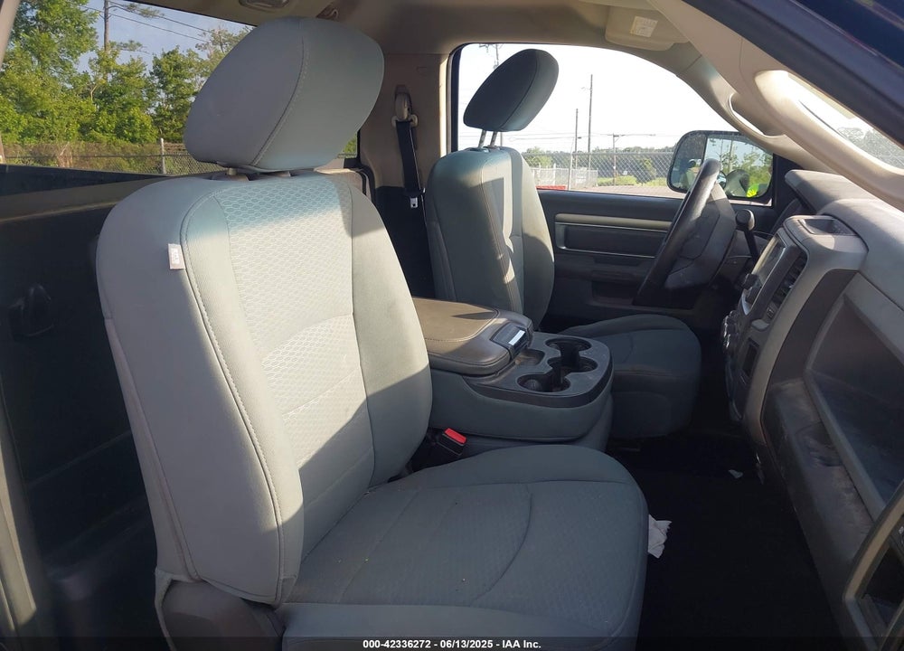 2013 RAM 1500 VIN: 3C6JR7DP0DG537163