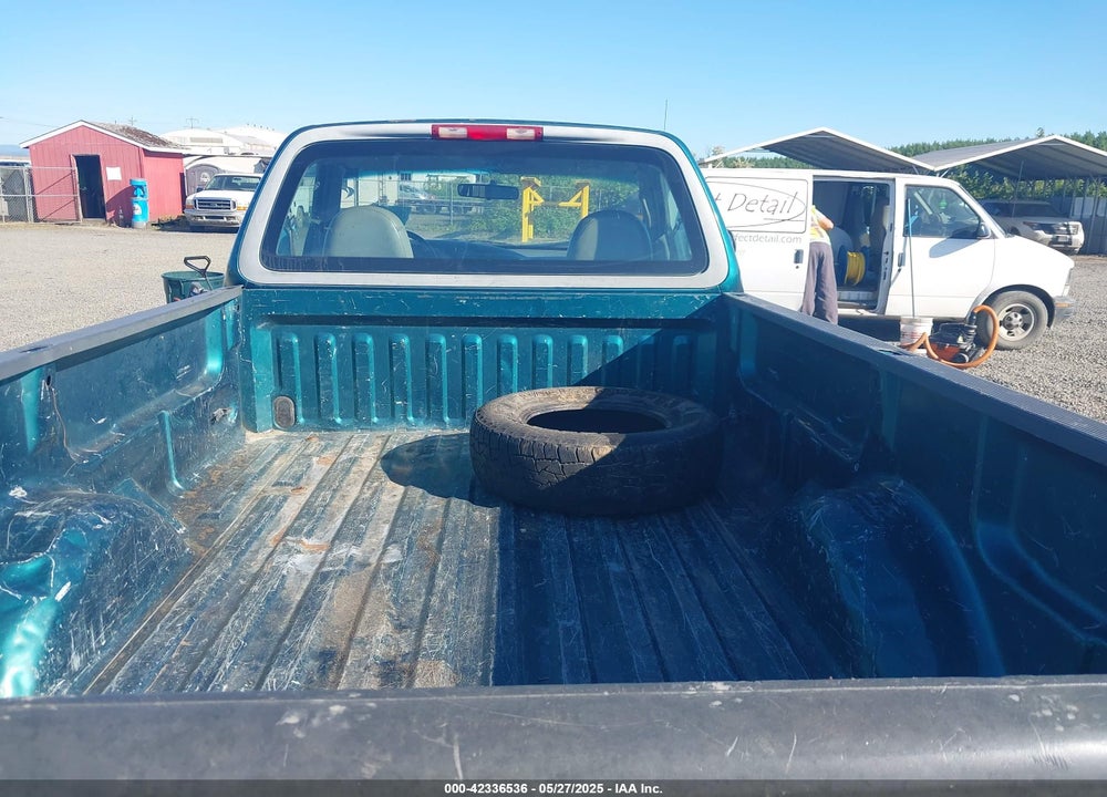 1997 FORD F-150 STANDARD/XL/XLT VIN: 1FTDF1724VKC15406