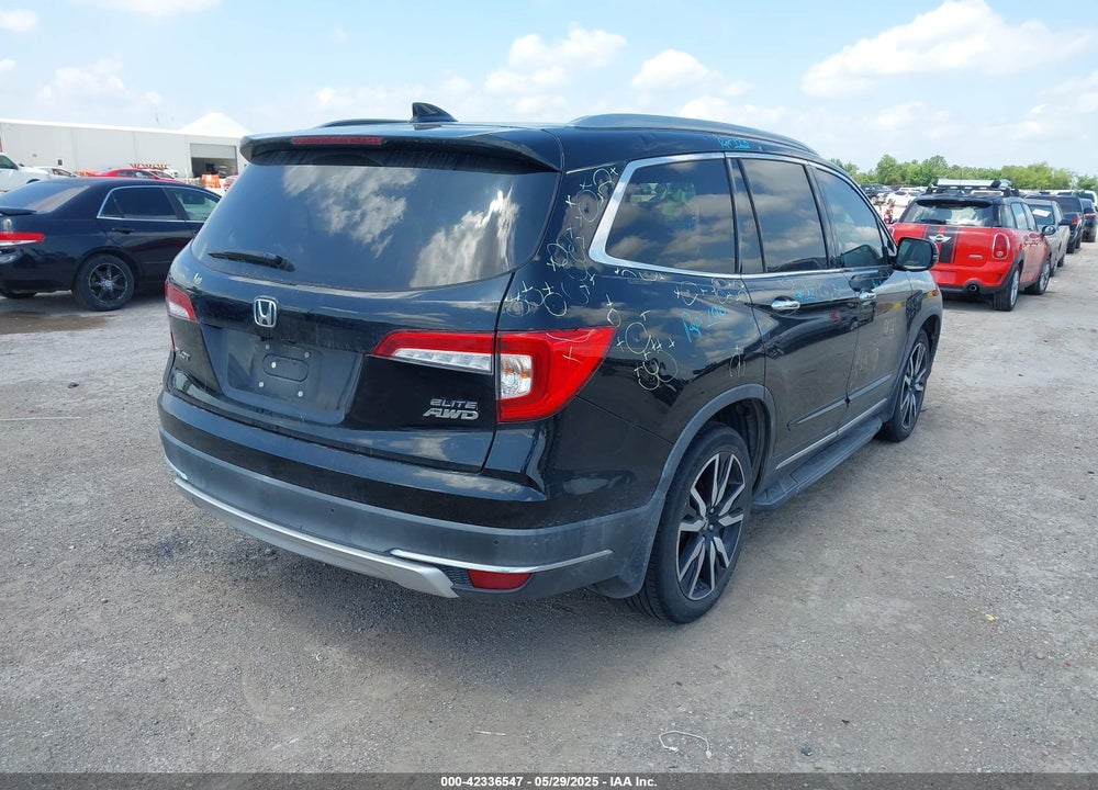 2020 HONDA PILOT VIN: 5FNYF6H0XLB032663