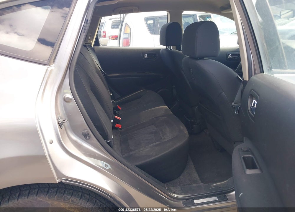 2010 NISSAN ROGUE S VIN: JN8AS5MV8AW100626