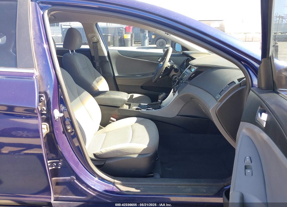 2012 HYUNDAI SONATA GLS VIN: 5NPEB4AC1CH347585