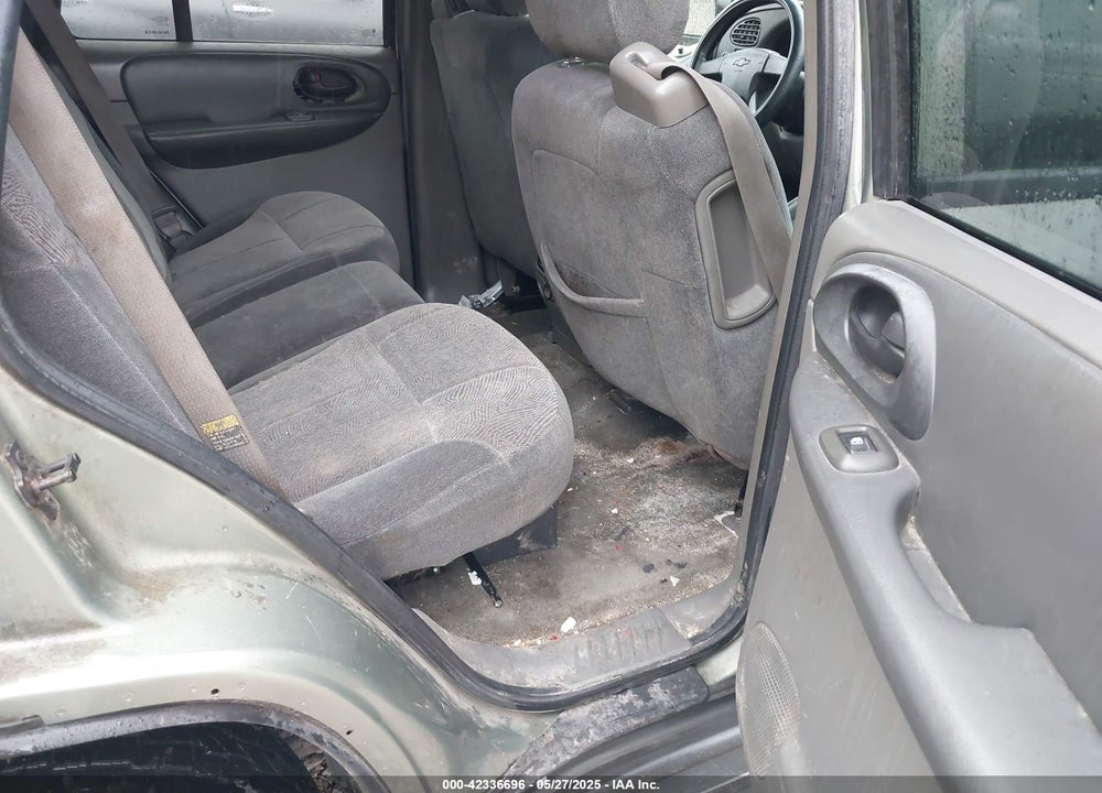 2003 CHEVROLET TRAILBLAZER LT VIN: 1GNDT13S432265094
