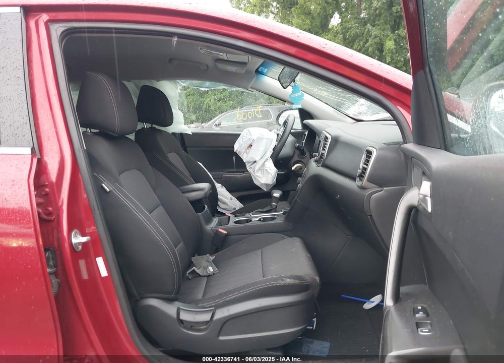 2017 KIA SPORTAGE VIN: KNDPMCAC2H7269729