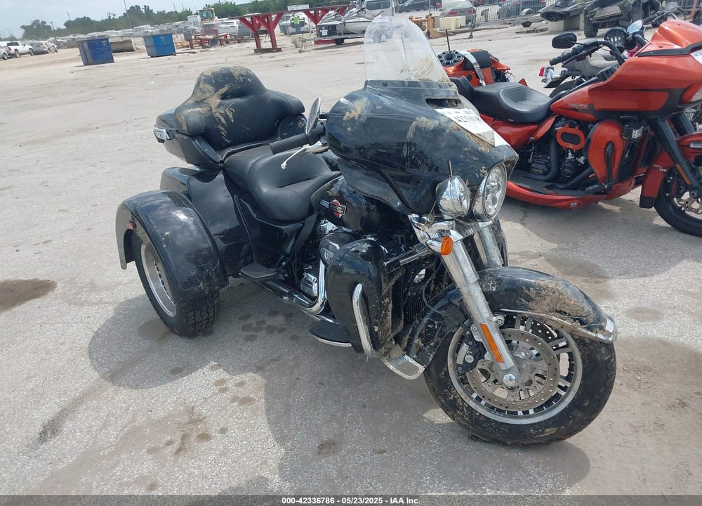 2024 HARLEY-DAVIDSON FLHTCUTG VIN: 1HD1MAF16RB861648