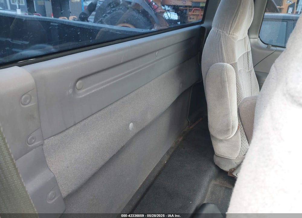 2002 FORD F-150 XL/XLT VIN: 1FTRF17242NB86232