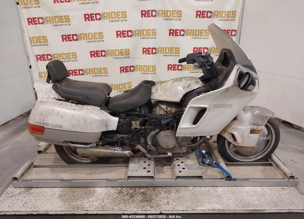 1989 HONDA PC800 VIN: JH2RC3419KM000486