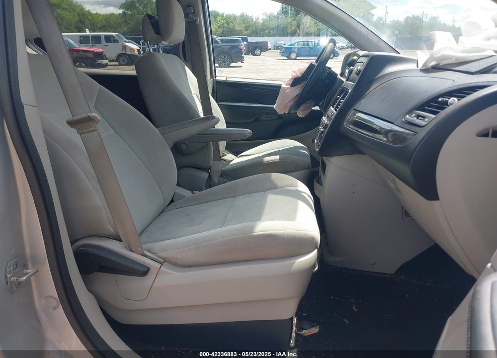 2012 DODGE GRAND CARAVAN SXT VIN: 2C4RDGCG1CR204569