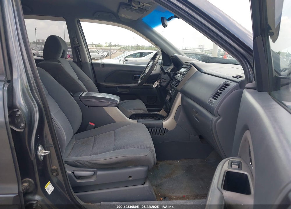 2006 HONDA PILOT EX VIN: 2HKYF18406H503389