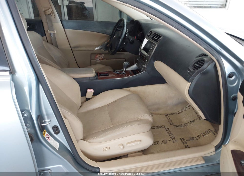 2006 LEXUS IS VIN: JTHCK262862002876