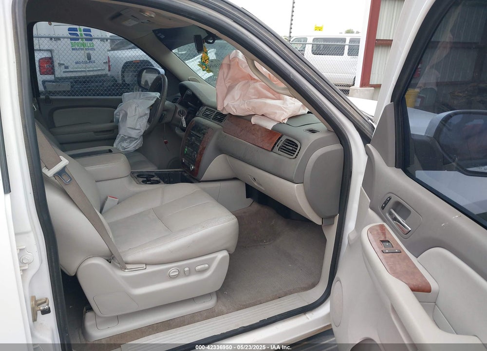2013 CHEVROLET SUBURBAN 1500 VIN: 1GNSCJE05DR147101