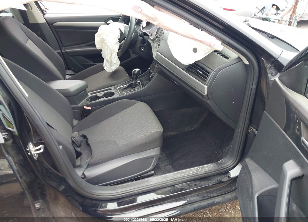 2019 VOLKSWAGEN JETTA VIN: 3VWC57BU9KM201612