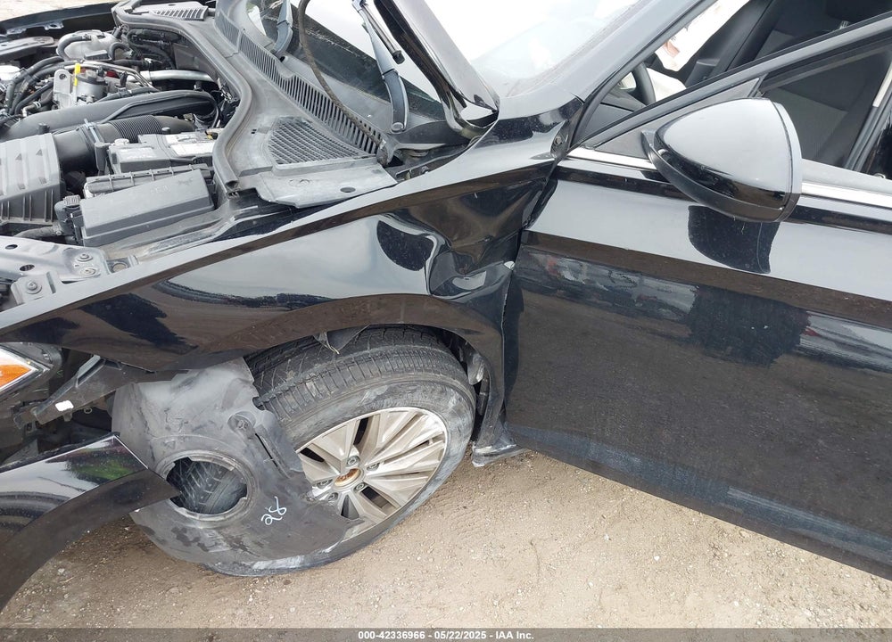 2019 VOLKSWAGEN JETTA VIN: 3VWC57BU9KM201612
