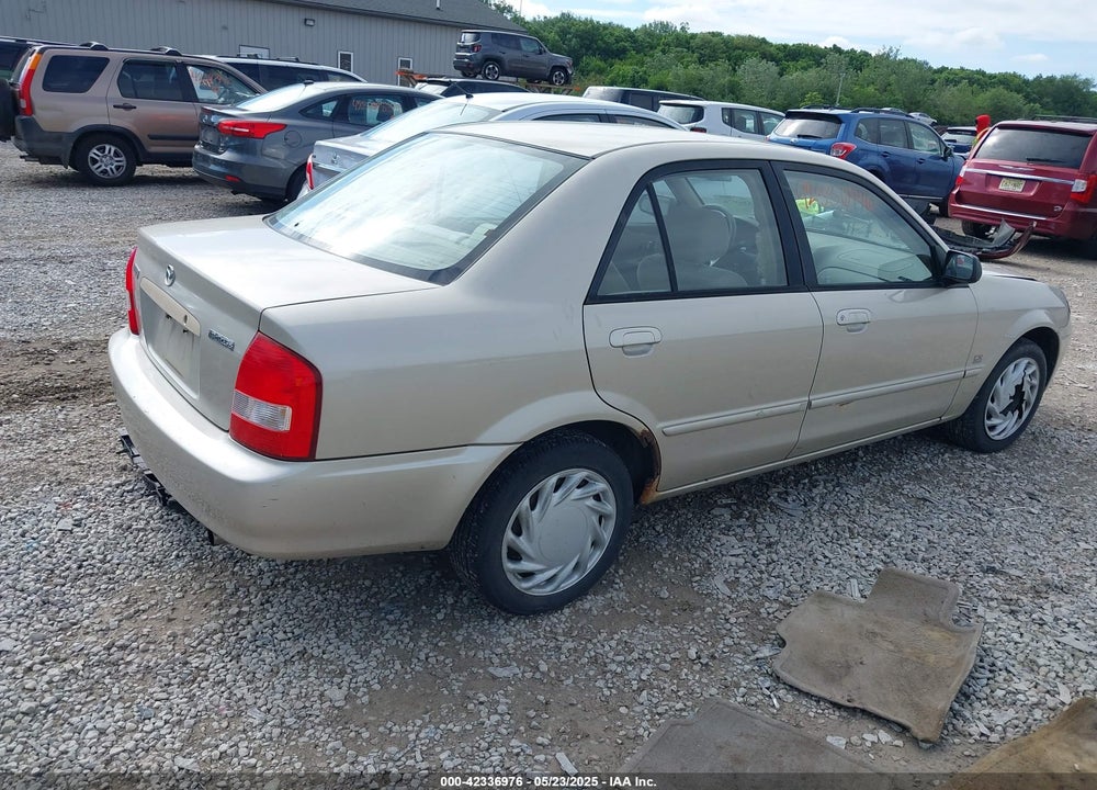 2001 MAZDA PROTEGE ES/LX VIN: JM1BJ226210439446