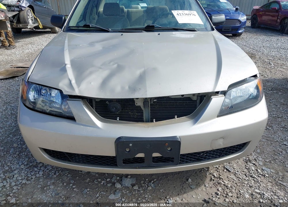 2001 MAZDA PROTEGE ES/LX VIN: JM1BJ226210439446