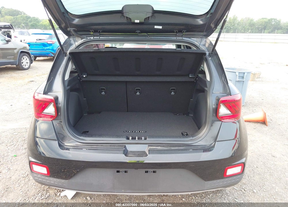 2023 HYUNDAI VENUE VIN: KMHRC8A36PU258592